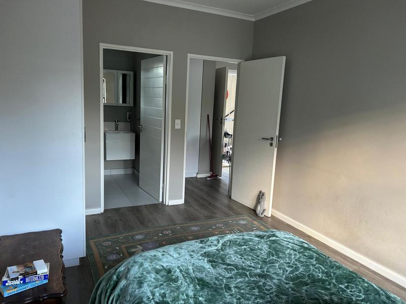 To Let 2 Bedroom Property for Rent in Rondebosch Western Cape